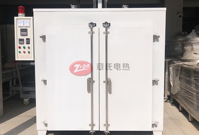 鐵氟龍烤箱的外觀設(shè)計(jì)有哪些特點(diǎn)？